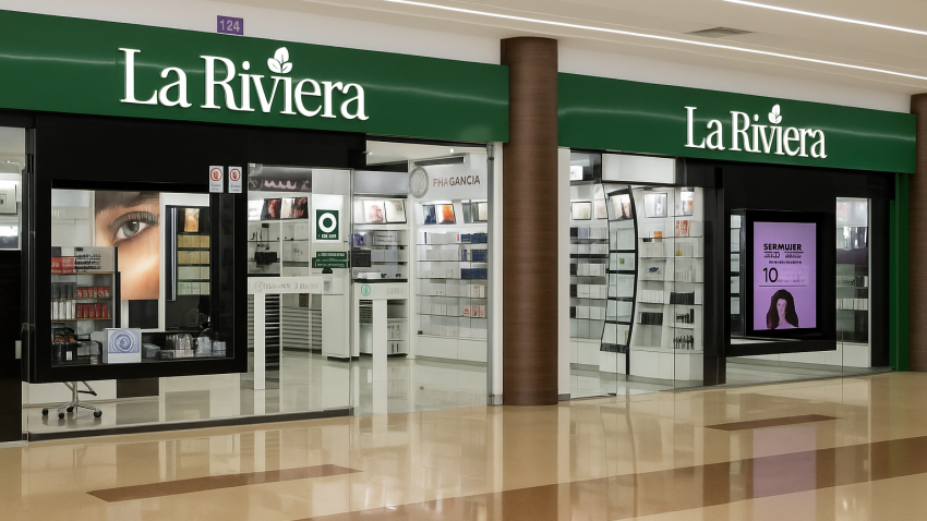 LA RIVIERA - Guatapuri Centro Comercial