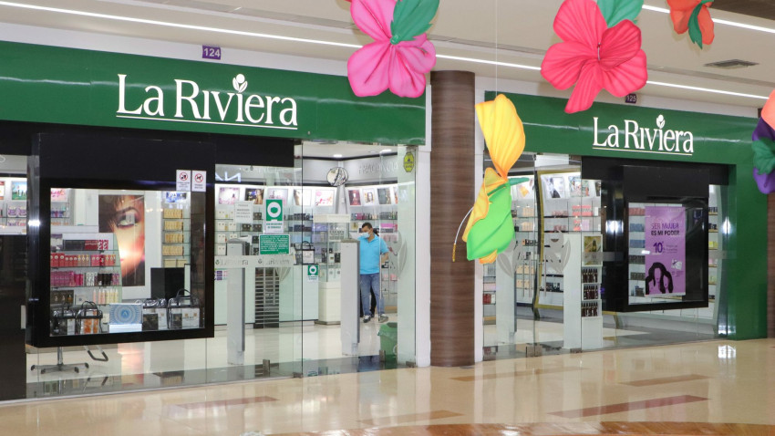 LA RIVIERA - Guatapuri Centro Comercial